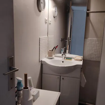 Cap D' Centre Port شقة