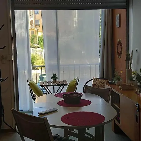 Cap D' Centre Port