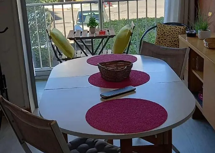 Cap D' Centre Port 아그